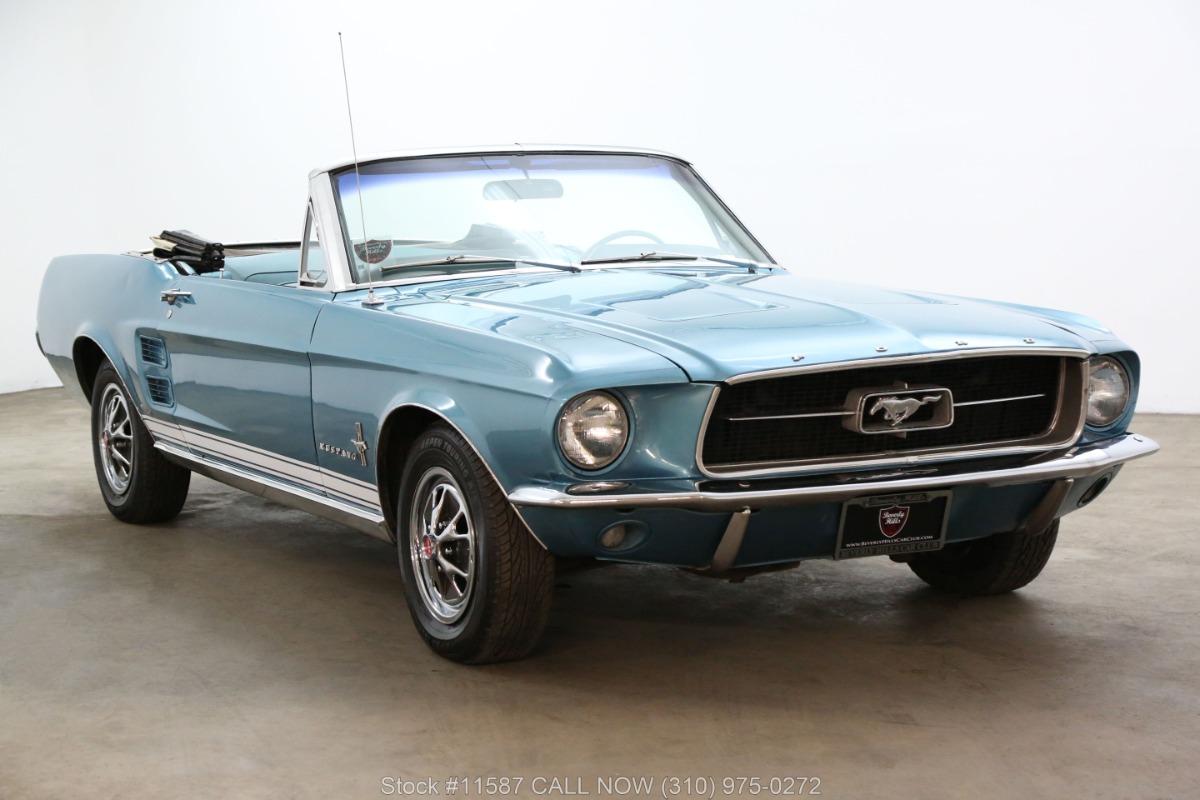 1967 mustang baby blue