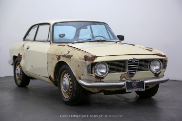 1966 Alfa Romeo Giulia Sprint GT | Beverly Hills Car Club