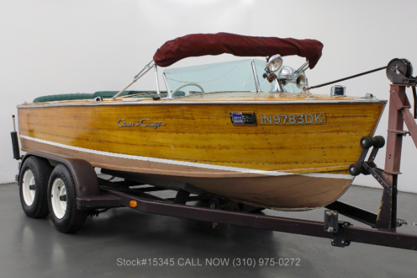 The McGuire Group LLC - Auction: 176: Chris Craft Boat, BMW Motorcycle,  Antique Car, Tiffany Jewelry, Mid Century Modern Furniture, Baseball  Memorabilia, Historical Paper & more. ITEM: 1978 Official New York Yankees