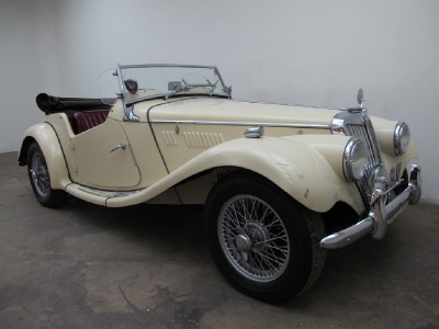 1955 MG TF Roadster | Beverly Hills Car Club