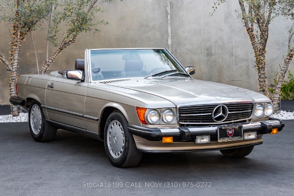 1989 Mercedes-Benz 560SL | Beverly Hills Car Club