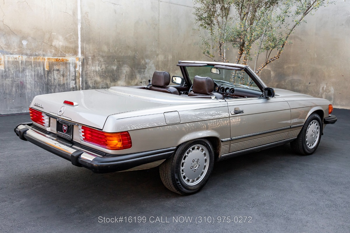 1989 Mercedes-Benz 560SL | Beverly Hills Car Club