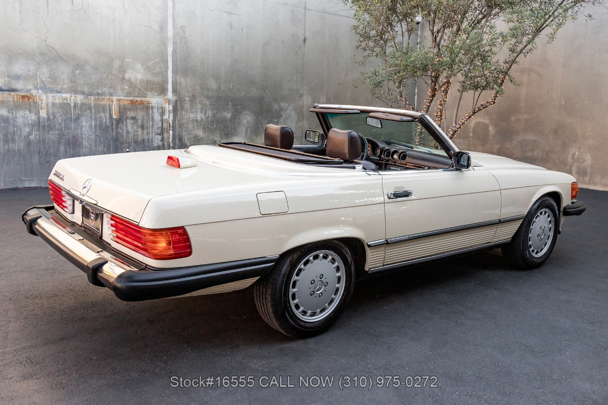 1986 Mercedes-Benz 560SL | Beverly Hills Car Club