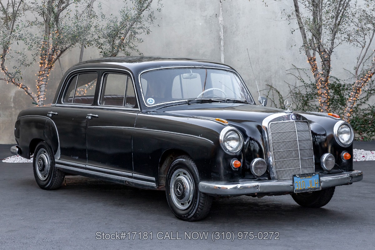 1959 Mercedes-Benz 220S 