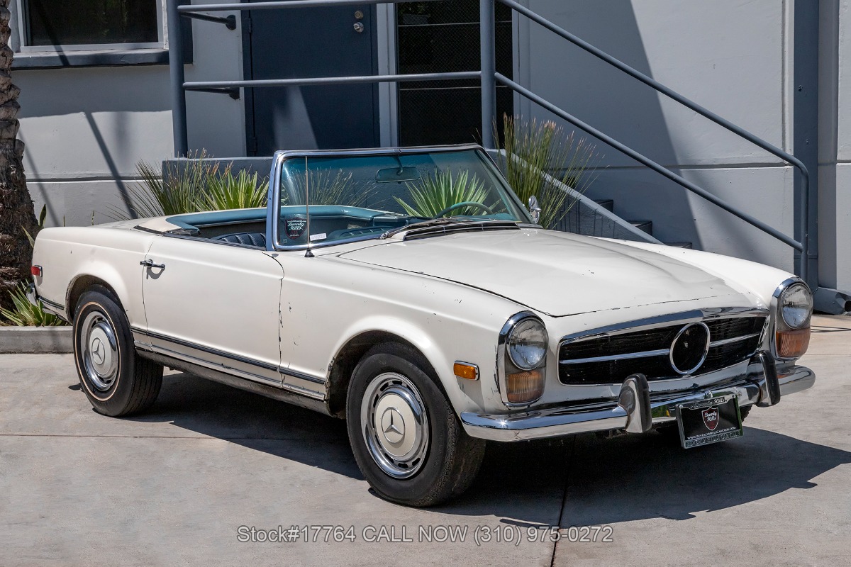 1967 Mercedes-Benz 230SL 