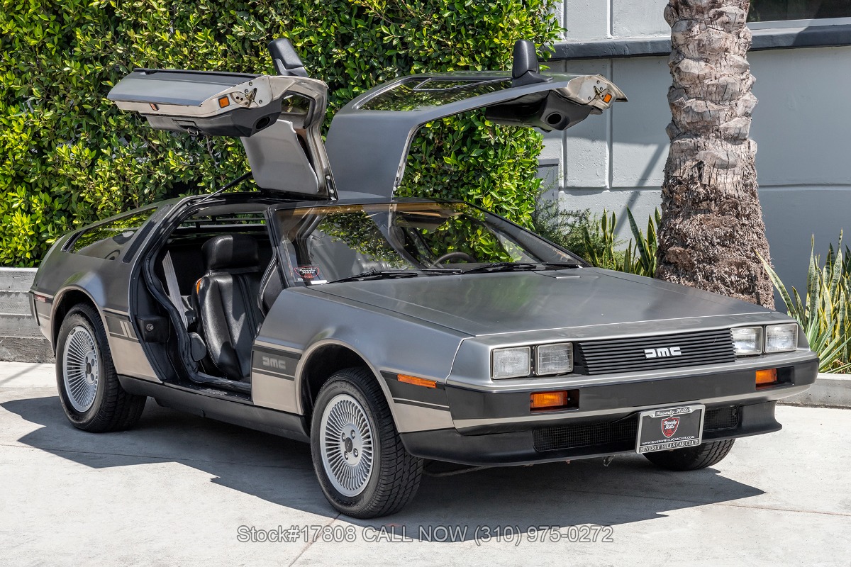 1981 DeLorean DMC-12 