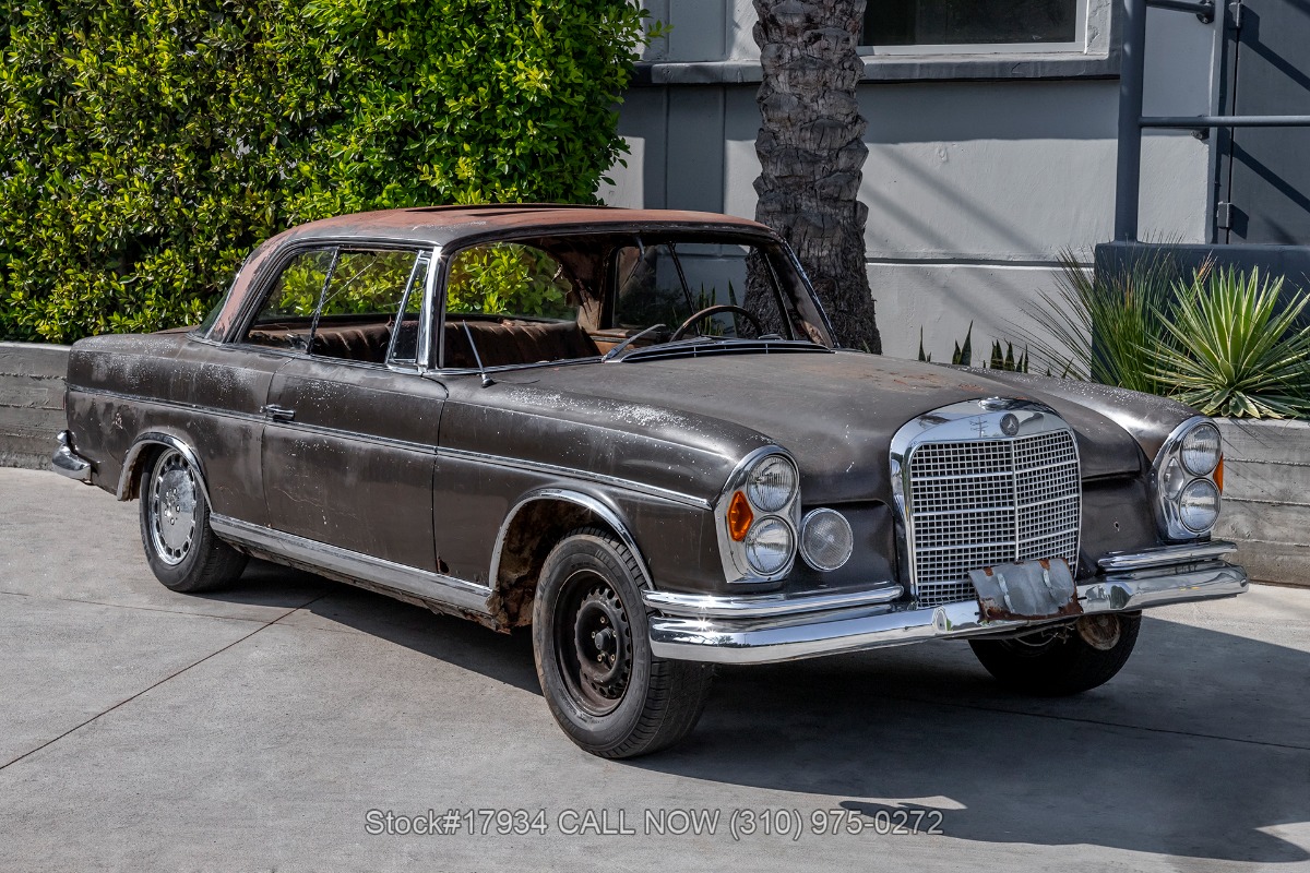 1968 Mercedes-Benz 250SE 