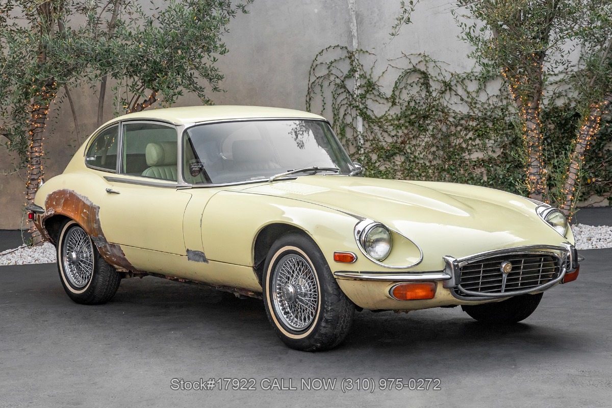 1972 Jaguar XKE 