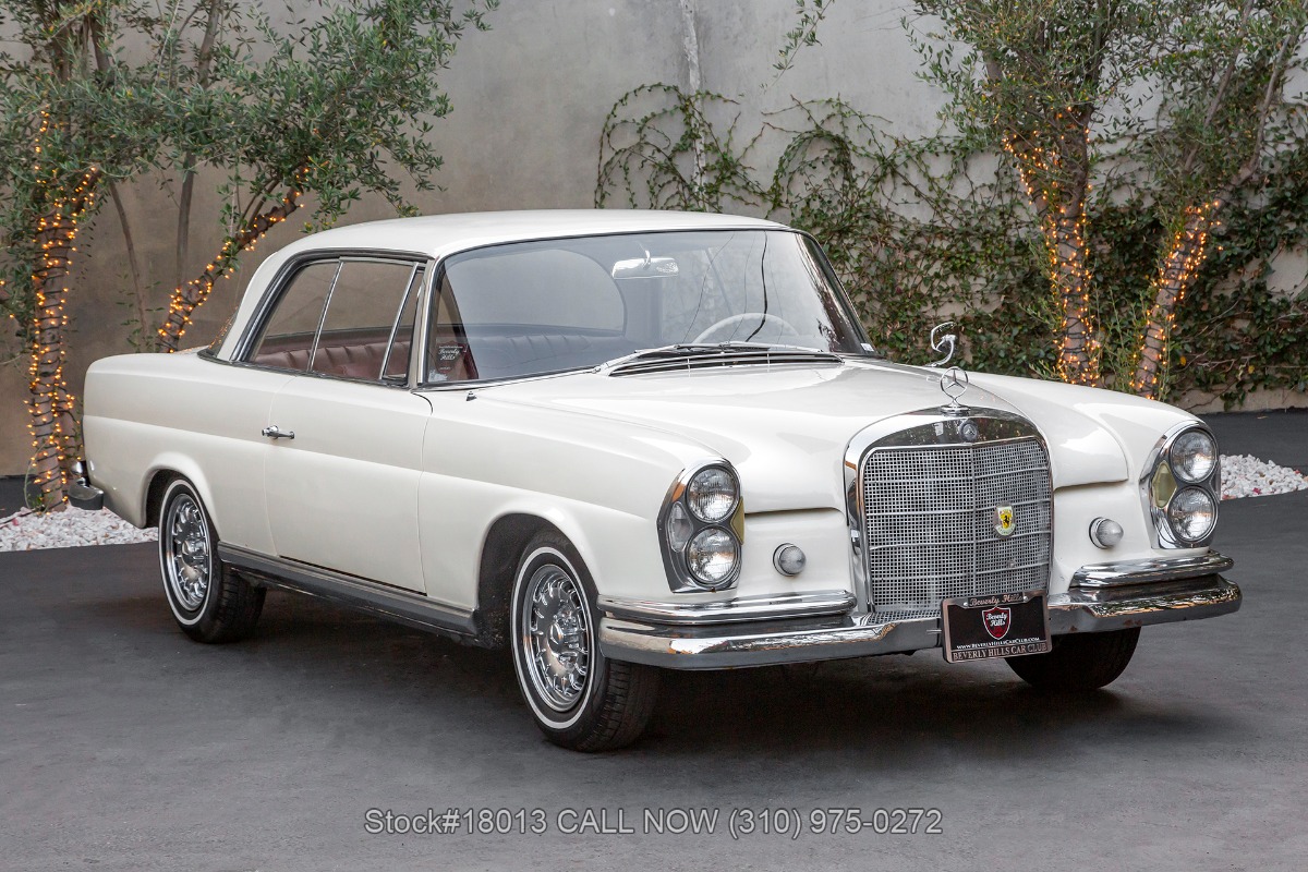 1962 Mercedes-Benz 220SE 