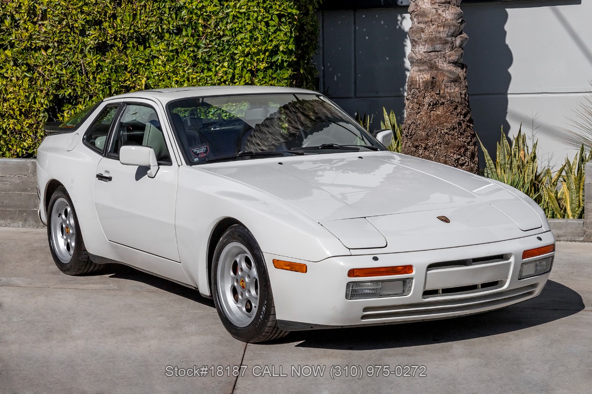 1986 Porsche 944 Turbo 