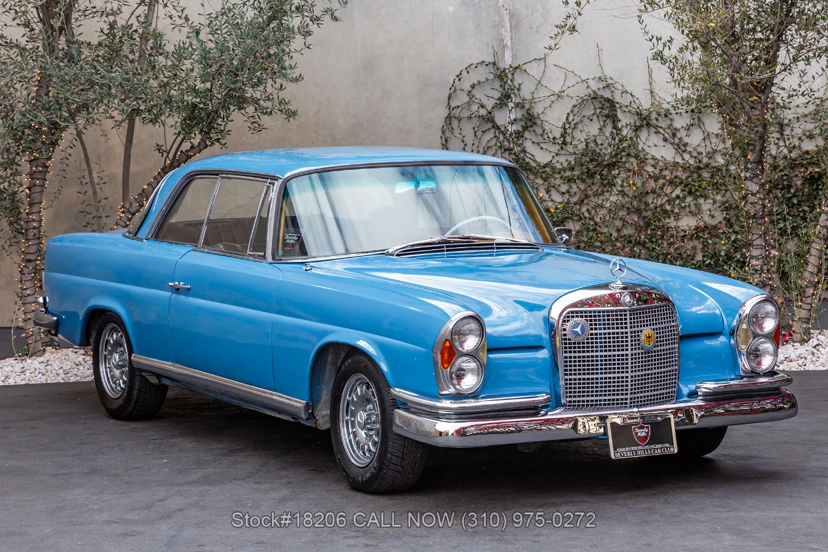 1967 Mercedes-Benz 250SE 