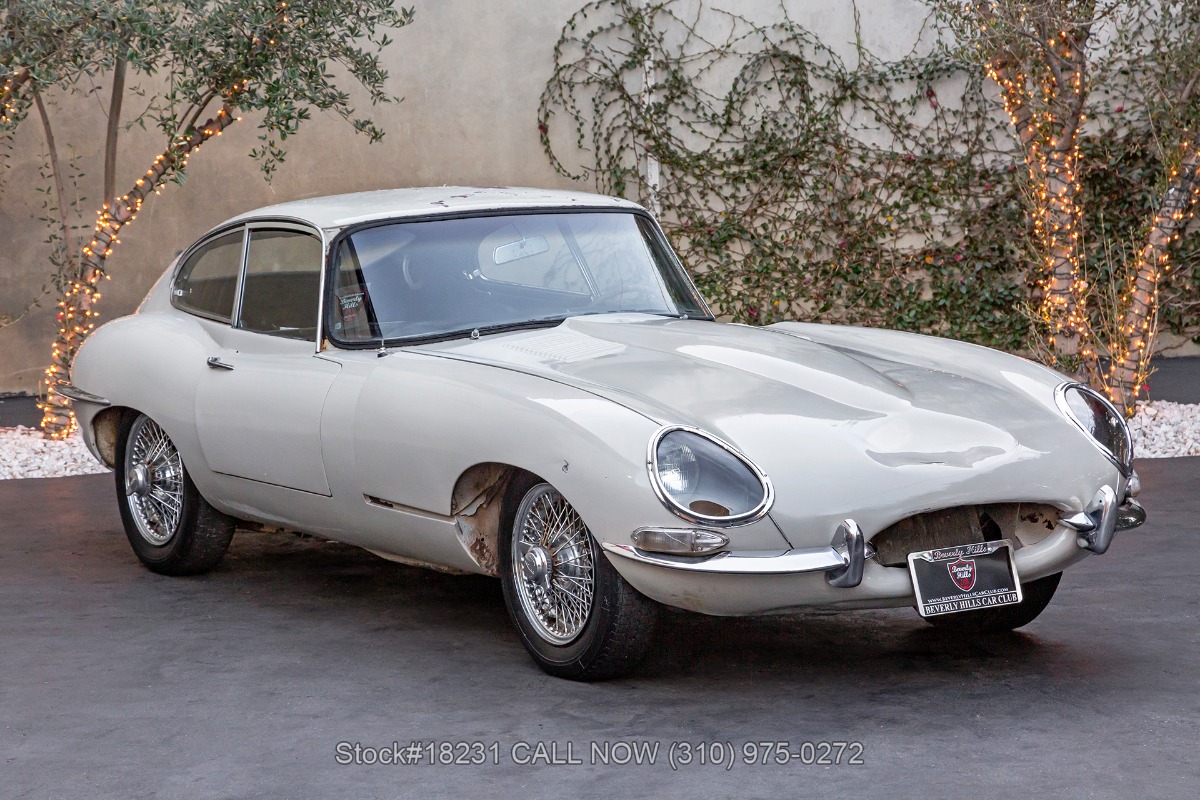 1966 Jaguar XKE 