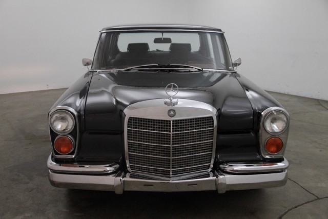 1967 Mercedes-Benz 600 SWB Sunroof Pullman | Beverly Hills Car Club