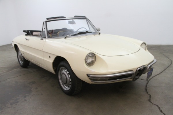 1966 Alfa Romeo Duetto Spyder | Beverly Hills Car Club