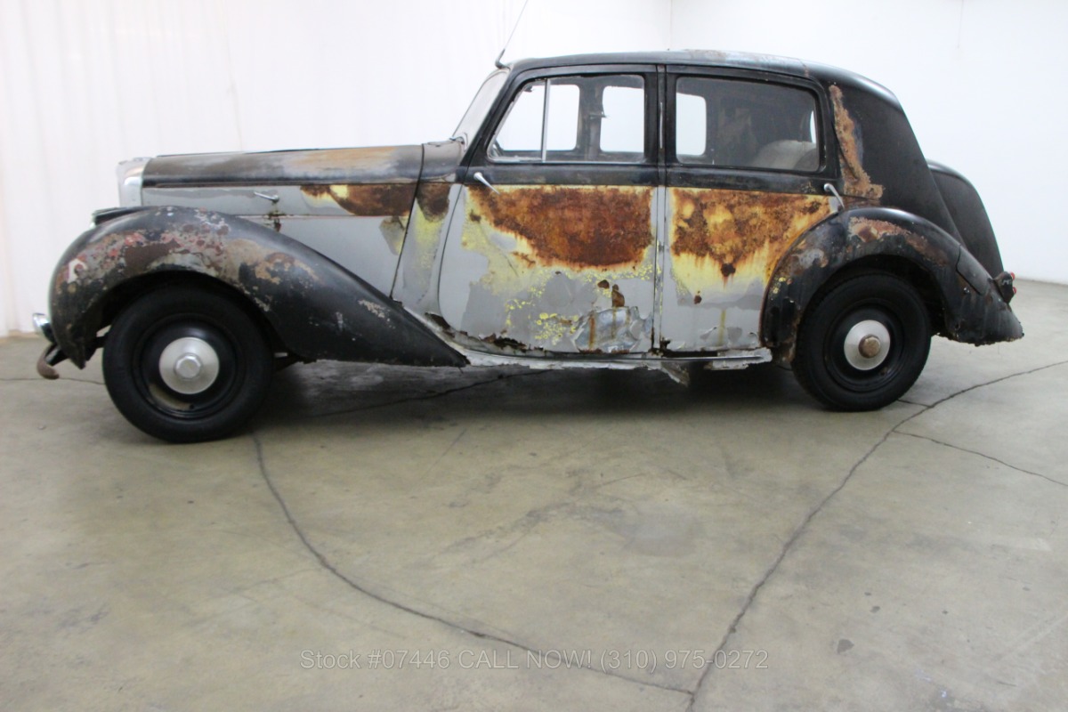 1946 Bentley MK VI Right Hand Drive | Beverly Hills Car Club