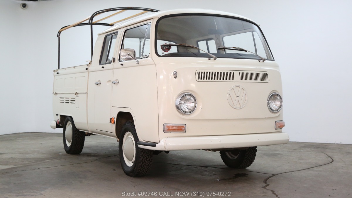 1968 Volkswagen Bus For Sale - ®